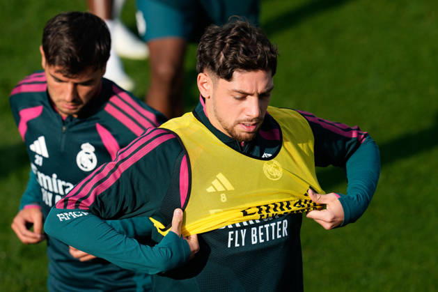 October 17, 2026, Valdebebas, Madrid, Spain: Federico Valverde during the training day of Real Madrid ahead the Spanish League, LaLiga EA Sports, football match against Sevilla FC at Ciudad Deportiva Real Madrid on October 17, 2026, in Valdebebas, Madrid, Spain. Valdebebas Spain - ZUMAa181 20261017_zaa_a181_052 Copyright: xDennisxAgyemanx