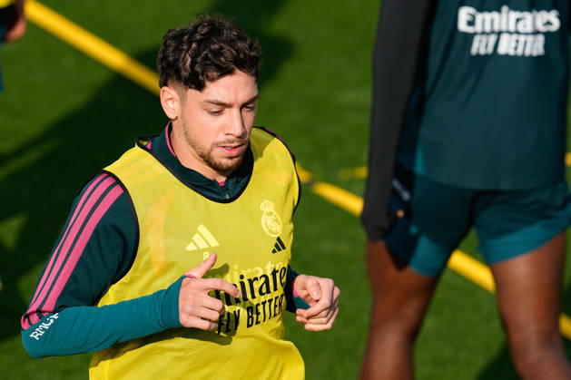 October 17, 2026, Valdebebas, Madrid, Spain: Federico Valverde during the training day of Real Madrid ahead the Spanish League, LaLiga EA Sports, football match against Sevilla FC at Ciudad Deportiva Real Madrid on October 17, 2026, in Valdebebas, Madrid, Spain. Real Madrid Training And press conference, PK, Pressekonferenz - LaLiga Ea Sports - ZUMAa181 20261017_zaa_a181_055 Copyright: xDennisxAgyemanx
