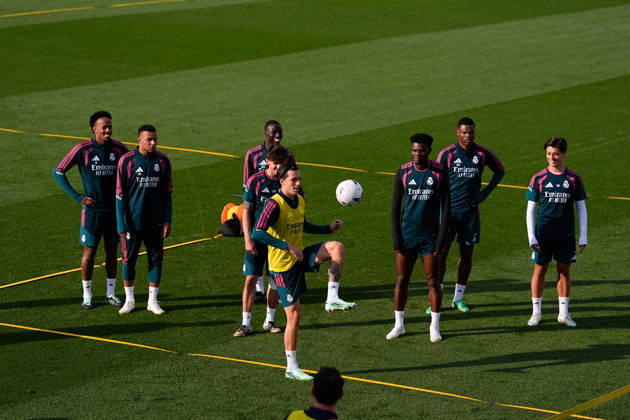 October 17, 2026, Valdebebas, Madrid, Spain: Alvaro Carreras during the training day of Real Madrid ahead the Spanish League, LaLiga EA Sports, football match against Sevilla FC at Ciudad Deportiva Real Madrid on October 17, 2026, in Valdebebas, Madrid, Spain. Real Madrid Training And press conference, PK, Pressekonferenz - LaLiga Ea Sports - ZUMAa181 20261017_zaa_a181_066 Copyright: xDennisxAgyemanx