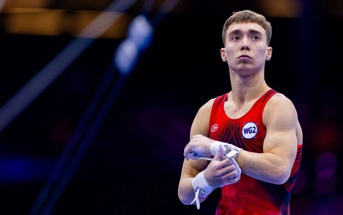 ROTTERDAM - Sergei Naidin (WG2) during the qualifications at the World Gymnastics Championships in Rotterdam Ahoy. IRIS VAN DEN BROEK ANP xVIxANPxSportx xxANPxIVx 572691609 originalFilename: 572691609.jpg