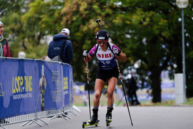 17.10.2026, GER, Biathlon, Frauen, IBU Biathlon Loop One Festival 2026, Saison 2026 2027, Super Sprint Qualifikation Damen Dunja Zdouc ( AUT, 16 ) im Anstieg München Olympiapark Bayern Deutschland Copyright: xNordphoto Vux