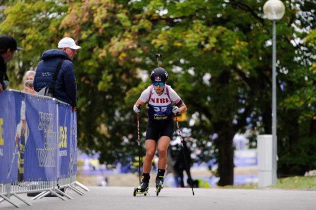 17.10.2026, GER, Biathlon, Frauen, IBU Biathlon Loop One Festival 2026, Saison 2026 2027, Super Sprint Qualifikation Damen Anna Gandler ( AUT, 35 ) im Anstieg München Olympiapark Bayern Deutschland Copyright: xNordphoto Vux