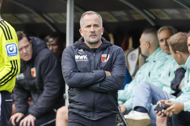 Manuel Baum (FC Augsburg, Trainer) , Deutschland, Fussball, 1. Bundesliga, 6.Spieltag, 2026 2027, SV Elversberg vs. FC Augsburg, 17.10.2026, Elversberg URSAPHARM-Arena Deutschland Copyright: xGrantxHubbsx