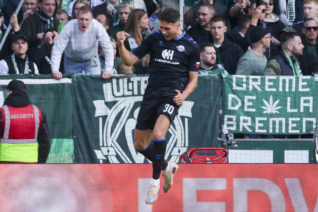 Stefano Marino (SC Paderborn 07) bejubelt seinen Treffer zum 0:1 waehrend des spiels der 1. Bundesliga zwischen SV Werder Bremen und SC Paderborn 07, Weserstadion am 17. October 2026 in Bremen, Deutschland. (Foto von Marco Steinbrenner DeFodi Images) +++ Stefano Marino (SC Paderborn 07) celebrates after scoring his teams first goal during the Bundesliga match between SV Werder Bremen and SC Paderborn 07 at Weserstadion on October 17, 2026 in Bremen, Germany. (Photo by Marco Steinbrenner DeFodi Images) DFB DFL REGULATIONS PROHIBIT ANY USE OF PHOTOGRAPHS AS IMAGE SEQUENCES AND OR QUASI-VIDEO. (Photo by Marco Steinbrenner DeFodi Images) -