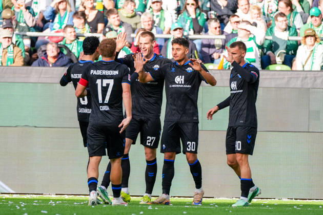 Tor und Torjubel von Stefano Marino (SC Paderborn 07, 30) zum 0:1 für SC Paderborn 07, Emotionen, Jubel, Freude, Deutschland: Fussball, Bundesliga, Saison 2026 27, 6. Spieltag, 17.10.2026, Werder Bremen vs FC Augsburg, Weserstadion (Bremen) Copyright: xLeonxFrickx