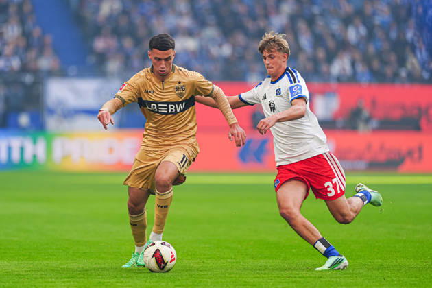 Bilal El Khannouss (VfB Stuttgart, 11), Louis Lemke (Hamburger SV, 37) GER, Hamburger SV vs. VfB Stuttgart, Fußball, 1. Bundesliga, Spieltag 06, Saison 2026 2027, 17.10.2026 DFL REGULATIONS PROHIBIT ANY USE OF PHOTOGRAPHS AS IMAGE SEQUENCES AND OR QUASI-VIDEO GER, Hamburger SV vs. VfB Stuttgart, Fußball, 1. Bundesliga, Spieltag 06, Saison 2026 2027, 17.10.2026 Hamburg Copyright: xEibner-Pressefoto MarcelxvonxFehrnx EP_MFN