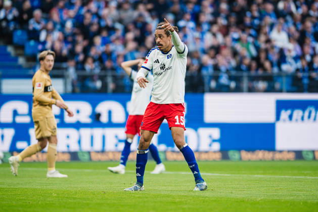 1. Bundesliga: Hamburger SV vs. VfB Stuttgart, 17.10.2026 Yussuf Poulsen (Hamburger SV, 15); Fußball, 1. Bundesliga, 6. Spieltag: Hamburger SV vs. VfB Stuttgart am 17.10.2026 im Volksparkstadion, Hamburg DFL REGULATIONS PROHIBIT ANY USE OF PHOTOGRAPHS AS IMAGE SEQUENCES AND OR QUASI-VIDEO. Copyright: xBEAUTIFULxSPORTS Tonhäuserx