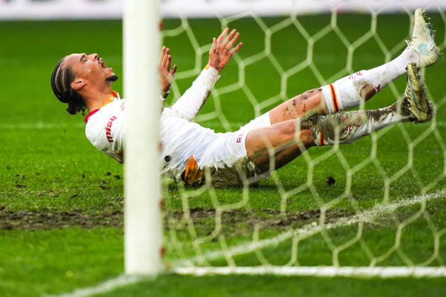 Genclerbirligi v Galatasaray - Turkish Super Lig ANKARA, TURKIYE - OCTOBER 17: Leroy Sane (10) of Galatasaray in action during Turkish Super Lig week 8 match between Genclerbirligi and Galatasaray at Eryaman Stadium in Ankara, Turkiye, on October 17, 2026. Dilara Irem Sancar Anadolu Ankara Turkey. Editorial use only. Please get in touch for any other usage.  Copyright: x2026xAnadoluxDilaraxIremxSancarx
