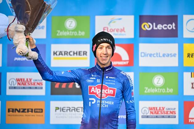 Belgian Jente Michels of Alpecin-Premier Tech pictured on the podium after the men s elite race of the Berencross Meulebeke cyclocross cycling event, race 2 8 in the HG Cross competition, on Saturday 17 October 2026. DAVIDxPINTENS  x190093137x