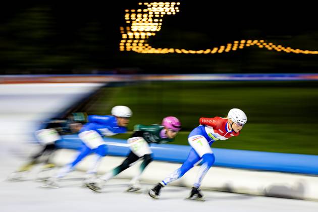 AMSTERDAM - The first race of the Marathon Cup for women at the Jaap Eden Track. RAMON VAN FLYMEN ANP xVIxANPxSportx xxANPxIVx 572736897 originalFilename: 572736897