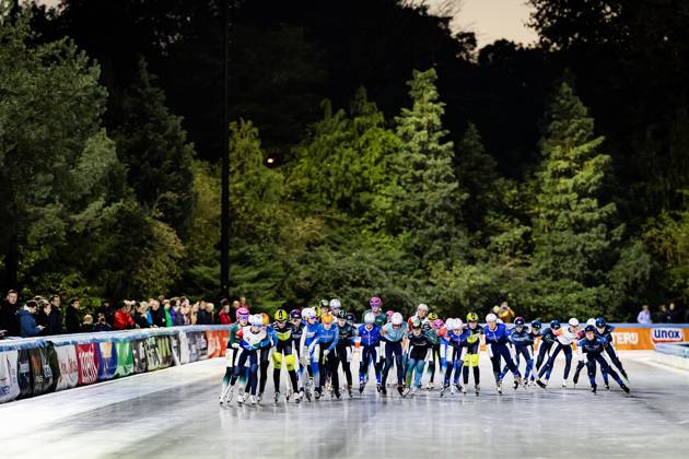 AMSTERDAM - The first race of the Marathon Cup for women at the Jaap Eden Track. RAMON VAN FLYMEN ANP xVIxANPxSportx xxANPxIVx 572737661 originalFilename: 572737661