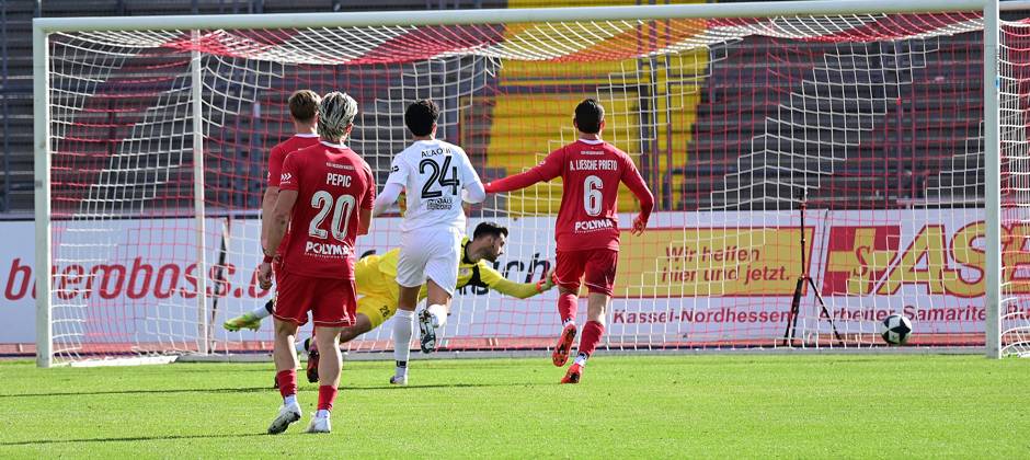 17.10.2026 xkhx Kassel, Auestadion Regionalliga Südwest Saison 2026 2027 KSV Hessen Kassel - VFR Mannheim Tor zum 1:0 durch Lukas Peter Rupp (VFR)