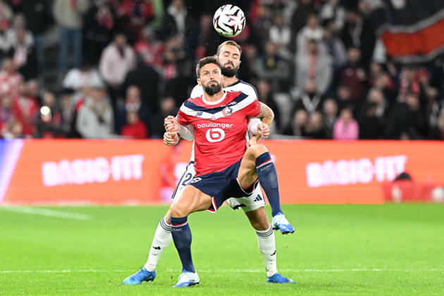 261017 Lille OSC vs Brest Olivier Giroud (9) of Lille and Lucas Tousart (29) of Brest pictured during the French Mc Donalds Ligue 1 season 2026 - 2027 matchday 7 game between Lille OSC and Stade Brest on October 17 , 2026 in Lille, France. (Photo by Jill Delsaux Isosport) Lille France  Copyright: xJillxDelsauxx DSC_2024