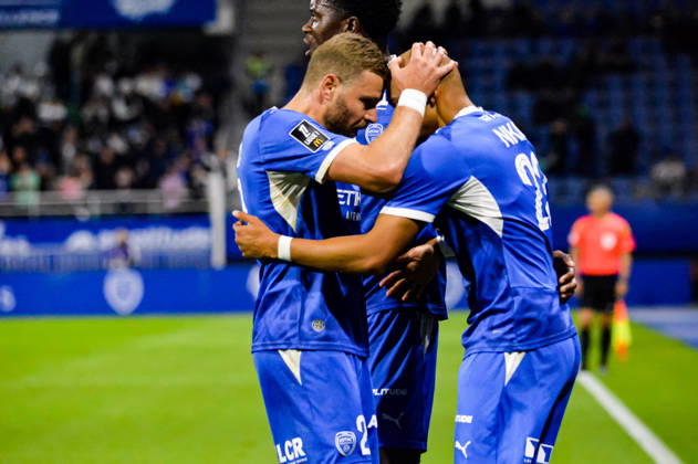 FOOTBALL : ESTAC Troyes vs RC Lens - Ligue 1 - Journée 7 - 17 10 2026 Joie des joueurs de l’ESTAC Troyes aprés le but de Timothee Nkada (ESTAC Troyes) TroyesFrance  Copyright: xBaptistexAutissierx