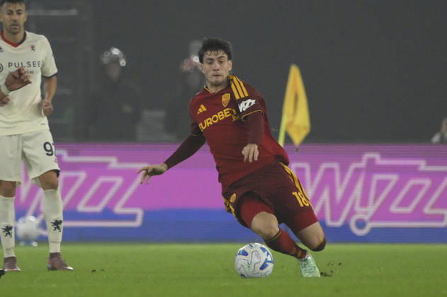 Roma’s Matias Soule during the Serie A Enilive soccer match between AS Roma and Genoa at the Rome s Olympic stadium, Italy - October 17, 2026. - Soccer.  Copyright: xFabrizioxCorradetti LaPressex