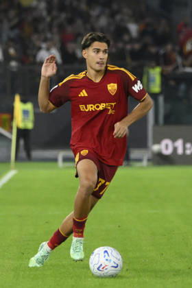 Roma’s Emanuele Lulli during the Serie A Enilive soccer match between AS Roma and Genoa at the Rome s Olympic stadium, Italy - October 17, 2026. - Soccer.  Copyright: xFabrizioxCorradetti LaPressex