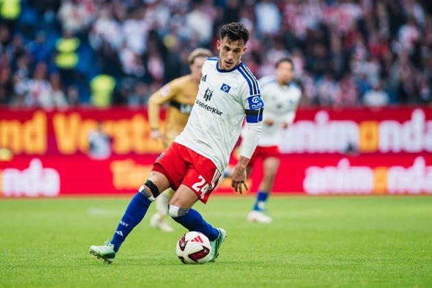 1. Bundesliga: Hamburger SV vs. VfB Stuttgart, 17.10.2026 Nicolas Capaldo (Hamburger SV, 24) ; Fußball, 1. Bundesliga, 6. Spieltag: Hamburger SV vs. VfB Stuttgart am 17.10.2026 im Volksparkstadion, Hamburg DFL REGULATIONS PROHIBIT ANY USE OF PHOTOGRAPHS AS IMAGE SEQUENCES AND OR QUASI-VIDEO. Copyright: xBEAUTIFULxSPORTS Tonhäuserx