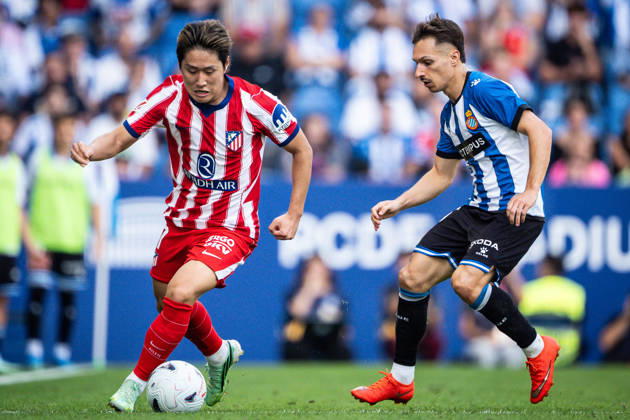 October 17, 2026, Barcelona, Spain, Spain: Kang-in LEE of Atletico Madrid and Bryan ZARAGOZA of Espanyol Barcelona during the LaLiga match between RCD Espanyol de Barcelona and Atletico de Madrid at RCDE Stadium on October 17, 2026 in Barcelona, Spain. Barcelona Spain - ZUMAm308 20261017_zsp_m308_008 Copyright: xMatthieuxMirvillex