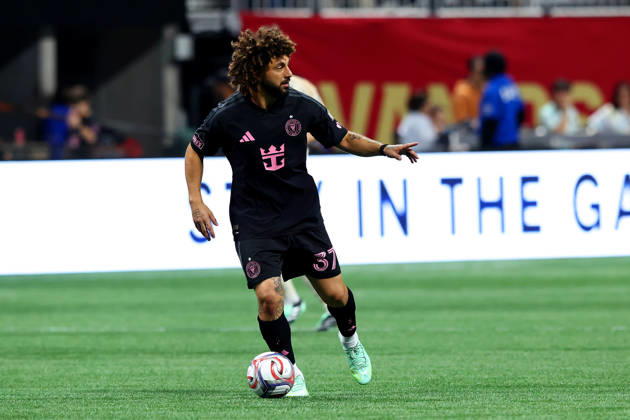 ATLANTA, GA - OCTOBER 17: Maximiliano Falcon (37) of the Inter Miami CF dribbles the football during the Saturday evening MLS, Fussball Herren, USA game between Atlanta United FC and Inter Miami CF on October 17, 2026 at Mercedes-Benz Stadium in Atlanta, Georgia. (Photo by David J. Griffin Icon Sportswire) SOCCER: OCT 17 MLS Atlanta United FC vs Inter Miami CF EDITORIAL USE ONLY Icon9532610170967