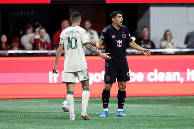 ATLANTA, GA - OCTOBER 17: Luis Suarez (9) of the Inter Miami CF reacts during the Saturday evening MLS, Fussball Herren, USA game between Atlanta United FC and Inter Miami CF on October 17, 2026 at Mercedes-Benz Stadium in Atlanta, Georgia. (Photo by David J. Griffin Icon Sportswire) SOCCER: OCT 17 MLS Atlanta United FC vs Inter Miami CF EDITORIAL USE ONLY Icon9532610110177