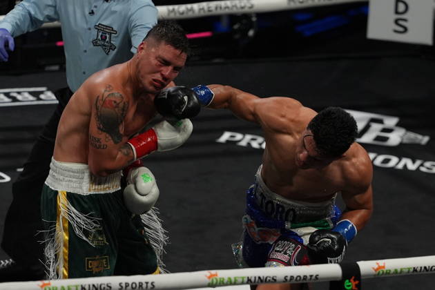 BOXING: Armando Resendiz vs Koen Mazoudier in Las Vegas LAS VEGAS, NEVADA - OCTOBER 17: Armando Resendiz (in blue short) and Koen Mazoudier (in green short) exchange punches during their super middleweight fight on Saturday night at the Chelsea of The Cosmopolitan in Las Vegas, Nevada, United States on October 17, 2026. Tayfun Coskun Anadolu Nevada United States. Editorial use only. Please get in touch for any other usage.  Copyright: x2026xAnadoluxTayfunxCoskunx