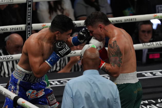 BOXING: Armando Resendiz vs Koen Mazoudier in Las Vegas LAS VEGAS, NEVADA - OCTOBER 17: Armando Resendiz (in blue short) and Koen Mazoudier (in green short) exchange punches during their super middleweight fight on Saturday night at the Chelsea of The Cosmopolitan in Las Vegas, Nevada, United States on October 17, 2026. Tayfun Coskun Anadolu Nevada United States. Editorial use only. Please get in touch for any other usage.  Copyright: x2026xAnadoluxTayfunxCoskunx