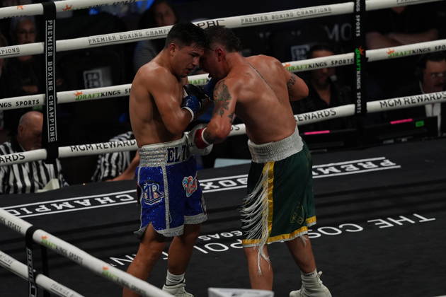 BOXING: Armando Resendiz vs Koen Mazoudier in Las Vegas LAS VEGAS, NEVADA - OCTOBER 17: Armando Resendiz (in blue short) and Koen Mazoudier (in green short) exchange punches during their super middleweight fight on Saturday night at the Chelsea of The Cosmopolitan in Las Vegas, Nevada, United States on October 17, 2026. Tayfun Coskun Anadolu Nevada United States. Editorial use only. Please get in touch for any other usage.  Copyright: x2026xAnadoluxTayfunxCoskunx