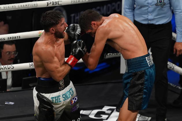 BOXING: Sebastian Fundora vs Ermal Hadribeaj in Las Vegas LAS VEGAS, NEVADA - OCTOBER 17: Sebastian Fundora (in blue glove) and Ermal Hadribeaj (in red glove) exchange punches during their WBC super welterweight World Championship, WM, Weltmeisterschaft title on Saturday night at the Chelsea of The Cosmopolitan in Las Vegas, Nevada, United States on October 17, 2026. Tayfun Coskun Anadolu Nevada United States. Editorial use only. Please get in touch for any other usage.  Copyright: x2026xAnadoluxTayfunxCoskunx