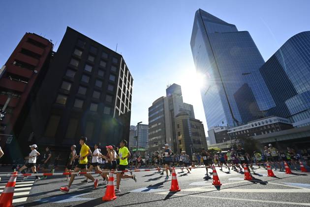 Runners take part in Tokyo Half Marathon in Japan TOKYO, JAPAN - OCTOBER 18 : Runners participate in the Tokyo Half Marathon as they make their way through the Muromachi district in central Tokyo, Japan, October 18, 2026. David Mareuil Anadolu Tokyo Japan. Editorial use only. Please get in touch for any other usage.  Copyright: x2026xAnadoluxDavidxMareuilx