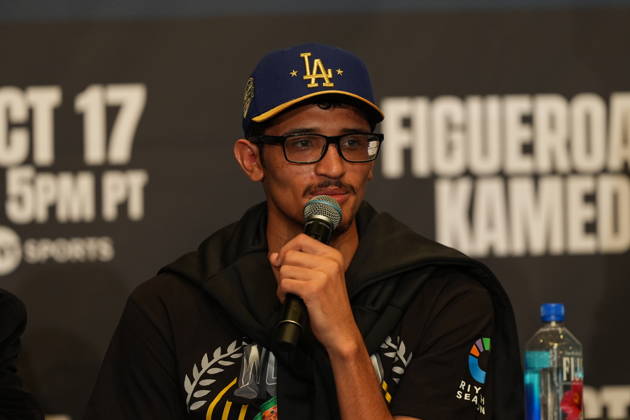 BOXING: Sebastian Fundora vs Ermal Hadribeaj in Las Vegas LAS VEGAS, NEVADA - OCTOBER 17: Sebastian Fundora speaks during a post-fight press conference, PK, Pressekonferenz following his WBC super welterweight world title bout against Ermal Hadribeaj (not seen) at The Chelsea at The Cosmopolitan in Las Vegas, Nevada, United States, on October 17, 2026. Tayfun Coskun Anadolu Nevada United States. Editorial use only. Please get in touch for any other usage.  Copyright: x2026xAnadoluxTayfunxCoskunx