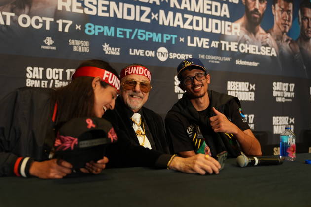 BOXING: Sebastian Fundora vs Ermal Hadribeaj in Las Vegas LAS VEGAS, NEVADA - OCTOBER 17: Sebastian Fundora (R) poses with his father and trainer Freddy Fundora during a post-fight press conference, PK, Pressekonferenz following his WBC super welterweight world title bout against Ermal Hadribeaj (not seen) at The Chelsea at The Cosmopolitan in Las Vegas, Nevada, United States, on October 17, 2026. Tayfun Coskun Anadolu Nevada United States. Editorial use only. Please get in touch for any other usage.  Copyright: x2026xAnadoluxTayfunxCoskunx