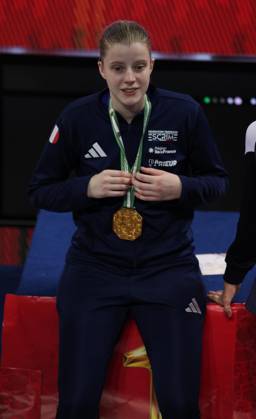FIE Fencing World Cup in Algeria ORAN, ALGERIA - OCTOBER 18: French fencer Toscane Tori receives her gold medal during the award ceremony at the FIE Fencing World Cup at the Miloud Hadefi Olympic Complex in Oran, Algeria, on October 18, 2026. Tori defeats Bulgaria s Yoana Ilieva 15-12 in the women s individual sabre final to claim her first career World Cup title. Farouk Batiche Anadolu Oran Algeria. Editorial use only. Please get in touch for any other usage.  Copyright: x2026xAnadoluxFaroukxBatichex