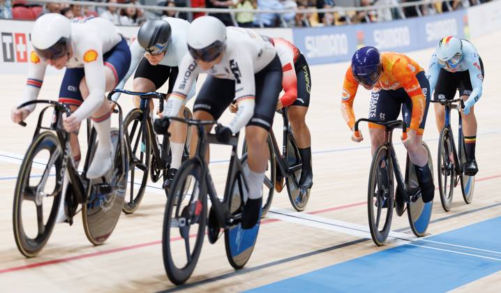 Belgian Zita Gheysens (r) crosses the finish line during the final of the Women™s Keirin event at the UCI Track cycling, Rad, Radsport, Bahnrad, Bahn World Championships in Shanghai, China on Sunday 18 October 2026. The worlds are taking place from 14 to 18 October 2026. BENOITxDOPPAGNE  x190178137x