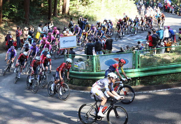 October 18, 2026, Utsunomiya, Japan - American cyclist Quinn Simmons (bottom) of Lidl-Trek and a pack of cyclists climb a mountain at the Utsunomiya Japan Cup Cycle Road Race in Utsunomiya, 100km north of Tokyo on Sunday, October 18, 2026. Quin Simmons won the 144km race. (photo by Yoshio Tsunoda AFLO) Noxthirdxpartyxsales  0869839634st YoshioxTsunodax