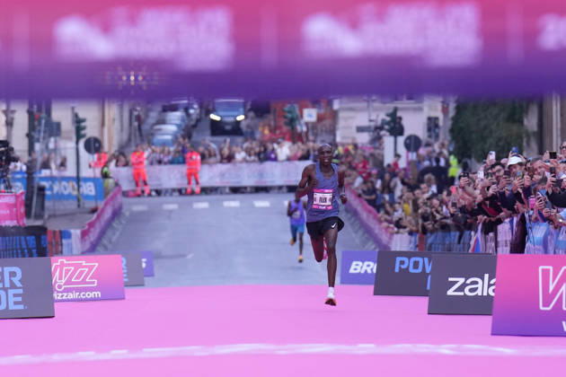 the winner Kibet Filex during the 3th edition of the Wizz Air Rome Half Marathon by Brooks 2026 Rome s, Italy - Sunday, October 18, 2026. ( Photo by Alfredo Falcone LaPresse )  Copyright: xAlfredoxFalcone LaPressex