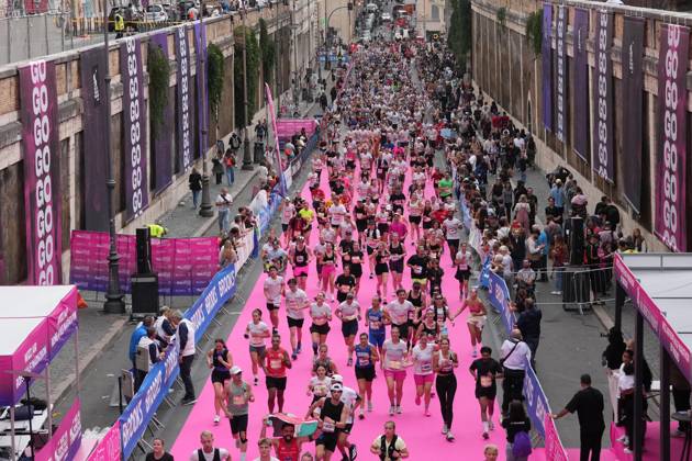 A moment of during the 3th edition of the Wizz Air Rome Half Marathon by Brooks 2026 Rome s, Italy - Sunday, October 18, 2026. ( Photo by Alfredo Falcone LaPresse )  Copyright: xAlfredoxFalcone LaPressex