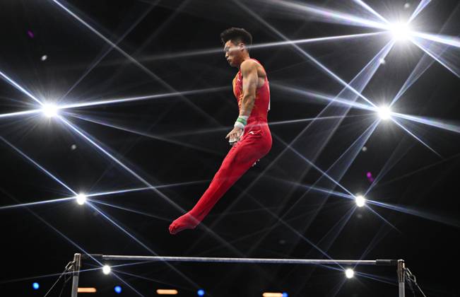 Netherlands Artistic Gymnastics World Championships Qualifiers 9267108 18.10.2026 China s Li Hongyan competes on the horizontal bar during the men s qualification of the 2026 World Artistic Gymnastics Championships in Rotterdam, the Netherlands. Alexey Filippov Sputnik Rotterdam Netherlands  Copyright: xAlexeyxFilippovx