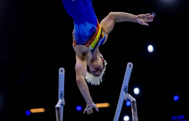 ROTTERDAM - Nicola Cuyle (BEL) in action during the qualifications at the World Gymnastics Championships in Rotterdam Ahoy. IRIS VAN DEN BROEK ANP xVIxANPxSportx xxANPxIVx 572822748 originalFilename: 572822748.jpg