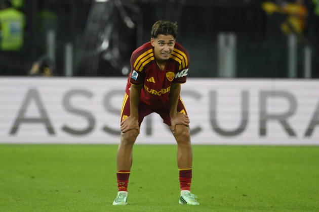 Roma’s Emanuele Lulli during the Serie A Enilive soccer match between AS Roma and Genoa at the Rome s Olympic stadium, Italy - October 17, 2026. - Soccer.  Copyright: xFabrizioxCorradetti LaPressex