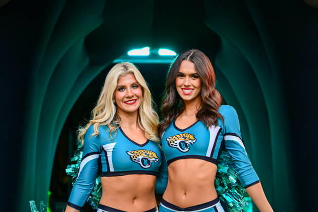 Jacksonville Jaguars v Houston Texans, International Series Jaguars Cheerleaders during the International Series match between Jacksonville Jaguars and Houston Texans at Wembley Stadium, London, UK on 18 October 2026. Editorial use only , Copyright: xDennisxGoodwinx PSI-25022-0017