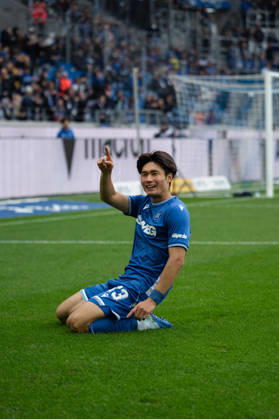 18.10.2026, xjyhynx, Fussball 2.Bundesliga, Karlsruher SC - SV Darmstadt 98, Torjubel zum 1:0 von Shio Fukuda (13, Karlsruher SC) (DFL DFB REGULATIONS PROHIBIT ANY USE OF PHOTOGRAPHS as IMAGE SEQUENCES and or QUASI-VIDEO) Karlsruhe
