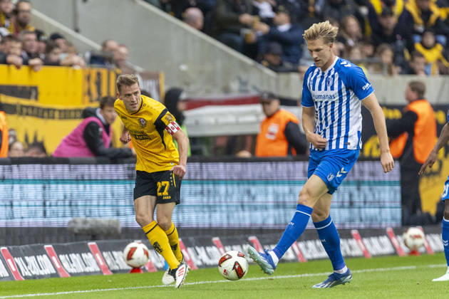 GER, Dresden, Fussball, 2. Bundesliga, 8. Spieltag, Dynamo Dresden vs. 1. FC Magdeburg im Bild v.l.: Niklas Hauptmann (Dynamo Dresden 27), Luka Hyrylaeinen (FC Magdeburg 38), Zweikampf 18.10.2026, Rudolf-Harbig Stadion Dresden DFL DFB REGULATIONS PROHIBIT ANY USE OF PHOTOGRAPHS AS IMAGE SEQUENCES AND OR QUASI-VIDEO, Copyright: HMBxMedia PaulxFritz
