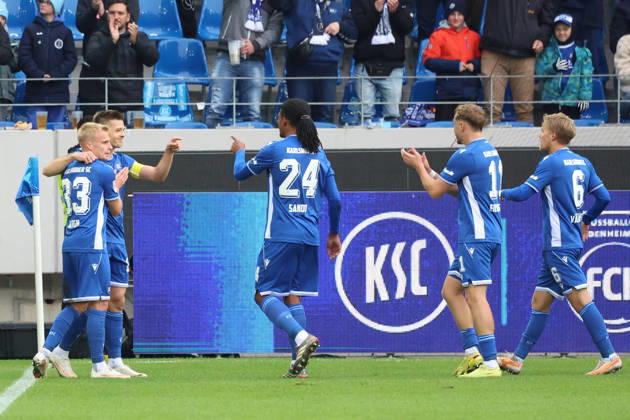 18.10.2026, xrekx, Fussball 2.Bundesliga, Karlsruher SC - SV Darmstadt 98 v.l. Marvin Wanitzek (Karlsruher SC) jubelt nach seinem Tor zum 2:0 (DFL DFB REGULATIONS PROHIBIT ANY USE OF PHOTOGRAPHS as IMAGE SEQUENCES and or QUASI-VIDEO) Karlsruhe