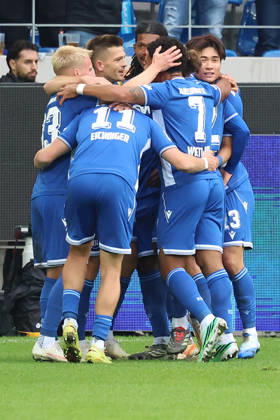 18.10.2026, xrekx, Fussball 2.Bundesliga, Karlsruher SC - SV Darmstadt 98 v.l. Marvin Wanitzek (Karlsruher SC) jubelt nach seinem Tor zum 2:0 (DFL DFB REGULATIONS PROHIBIT ANY USE OF PHOTOGRAPHS as IMAGE SEQUENCES and or QUASI-VIDEO) Karlsruhe