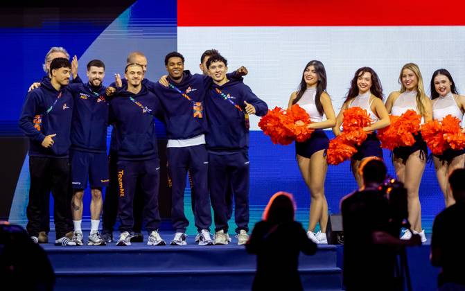 ROTTERDAM - The Dutch men s gymnasts qualify for the team final at the World Gymnastics Championships in Rotterdam Ahoy. IRIS VAN DEN BROEK ANP xVIxANPxSportx xxANPxIVx 572832458 originalFilename: 572832458.jpg