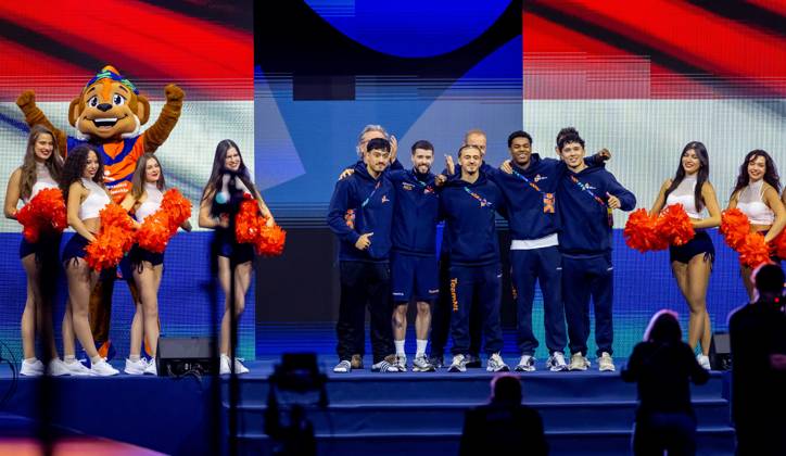 ROTTERDAM - The Dutch men s gymnasts qualify for the team final at the World Gymnastics Championships in Rotterdam Ahoy. IRIS VAN DEN BROEK ANP xVIxANPxSportx xxANPxIVx 572832574 originalFilename: 572832574.jpg