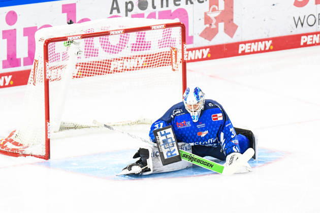 Straubing Tigers vs. Grizzlys Wolfsburg, Eishockey, Deutsche Eishockey Liga, Penny DEL, 10.Spieltag, Saison 2026 2027, 18.10.2026 Jakub Skarek (Straubing Tigers), Eishockey Herren, Deutsche Eishockey Liga, Penny DEL, 10.Spieltag, Saison 2026 2027 am 18.10.2026 im Eisstadion am Pulverturm, Straubing Tigers (blau) gegen Grizzlys Wolfsburg (beige)