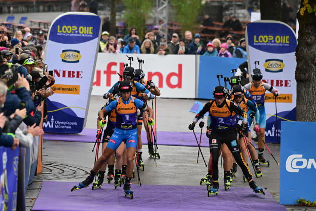 BIATHLON - Start Heat 1 bei der Qualifikation Super Sprint der Damen Herren während des Loop One Biathlon Opening Festival im Olypiapark München am 18.10.2026, Deutschland, Bayern München Hans-Jochen-Vogel-Platz Olypiapark Bayern Deutschland
