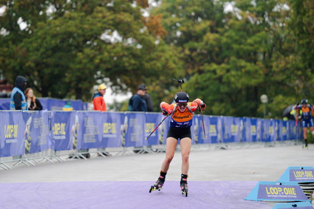 18.10.2026, GER, Biathlon, Frauen, IBU Biathlon Loop One Festival 2026, Saison 2026 2027, Super Sprint Qualifikation Damen Heat 1-4 Lea Meier ( SUI, 35 ) in der Kurve München Olympiapark Bayern Deutschland Copyright: xNordphoto Vux