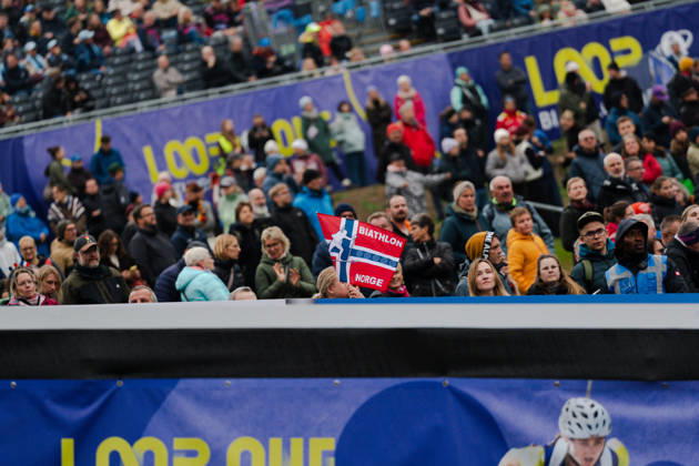 18.10.2026, GER, Biathlon, Frauen, IBU Biathlon Loop One Festival 2026, Saison 2026 2027, Super Sprint Qualifikation Damen Heat 1-4 Norwegen Flagge München Olympiapark Bayern Deutschland Copyright: xNordphoto Vux